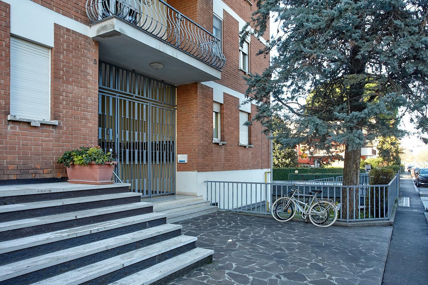Casa Ospedale Asst Papa Giovanni Xxiii - Bg Centro Apartment Bergamo Bagian luar foto